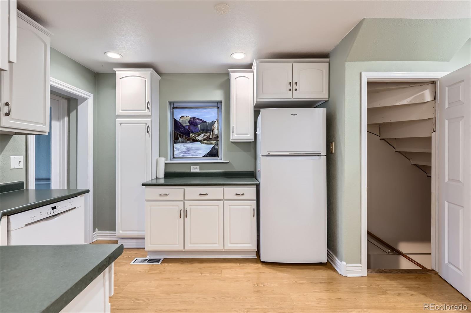 MLS Image #10 for 165 s ogden street,denver, Colorado