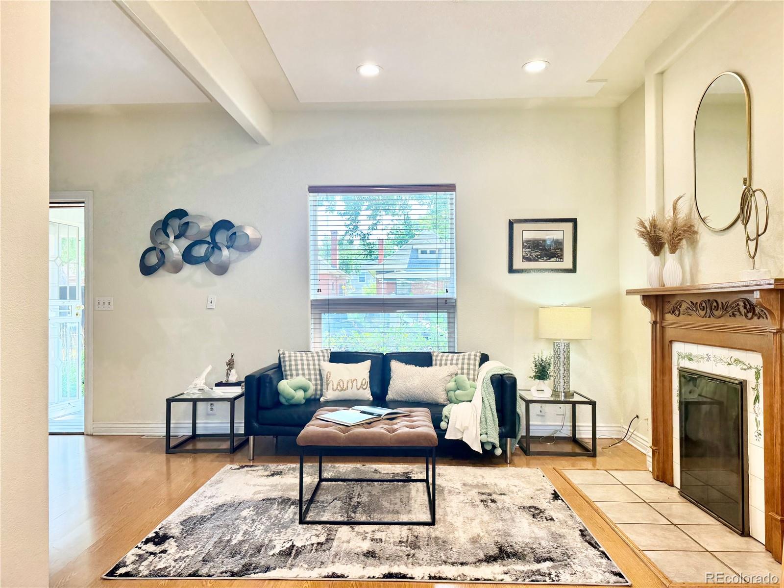 MLS Image #4 for 165 s ogden street,denver, Colorado