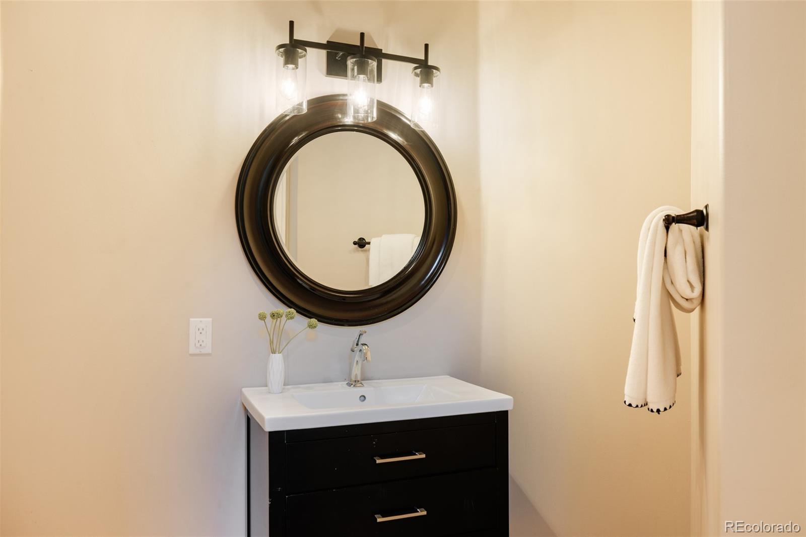 MLS Image #16 for 1364 s lafayette street,denver, Colorado