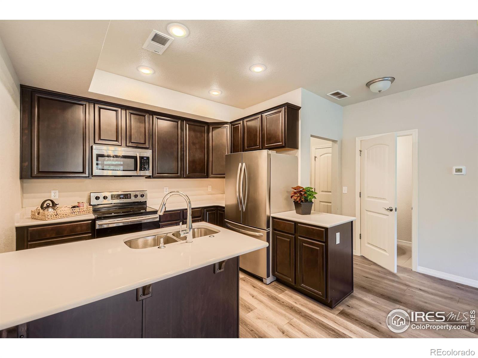 MLS Image #8 for 876  winding brook drive,berthoud, Colorado