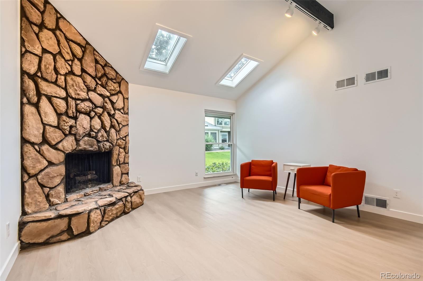 MLS Image #3 for 10295 e evans avenue,aurora, Colorado