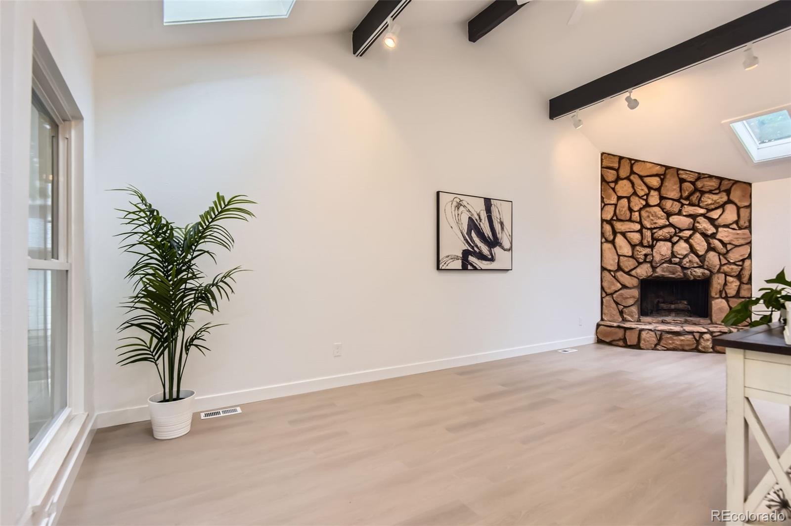 MLS Image #6 for 10295 e evans avenue,aurora, Colorado