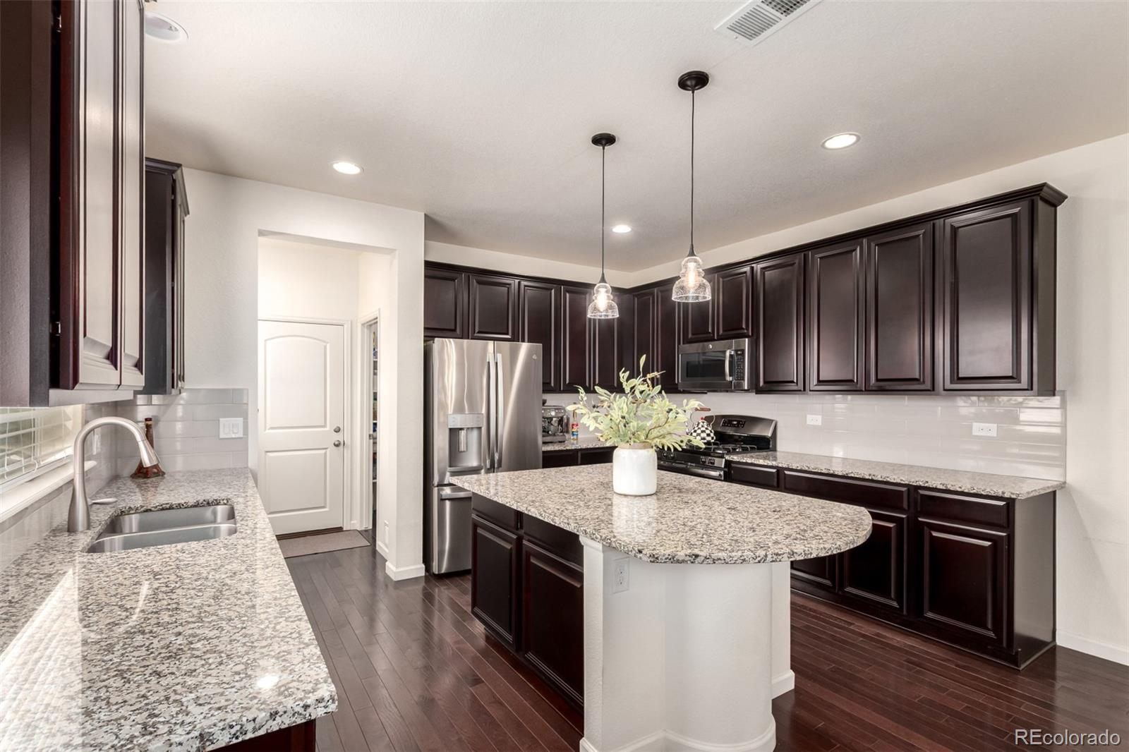 MLS Image #3 for 690 w 172nd place,broomfield, Colorado