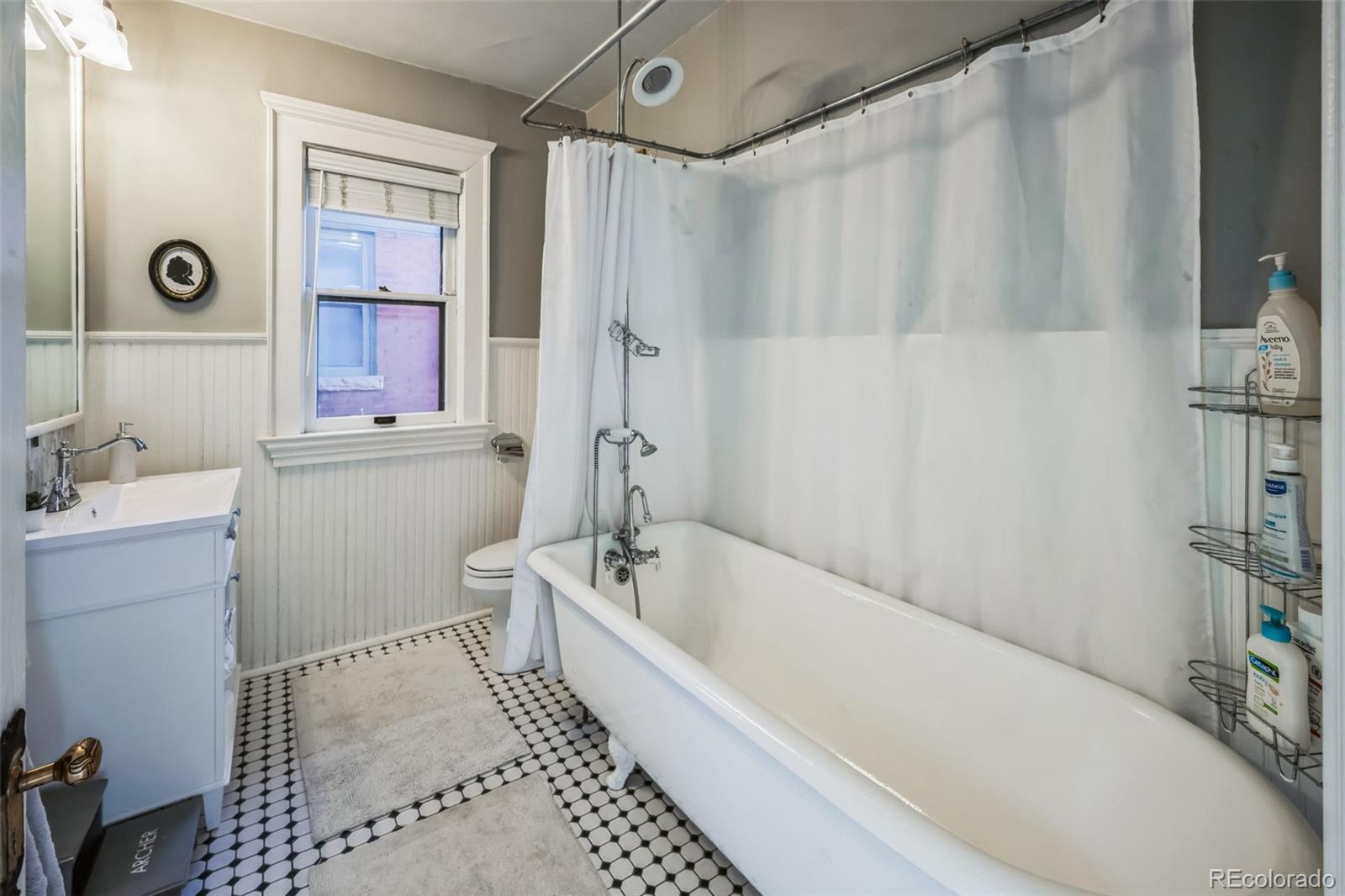 MLS Image #20 for 1351 n franklin street,denver, Colorado