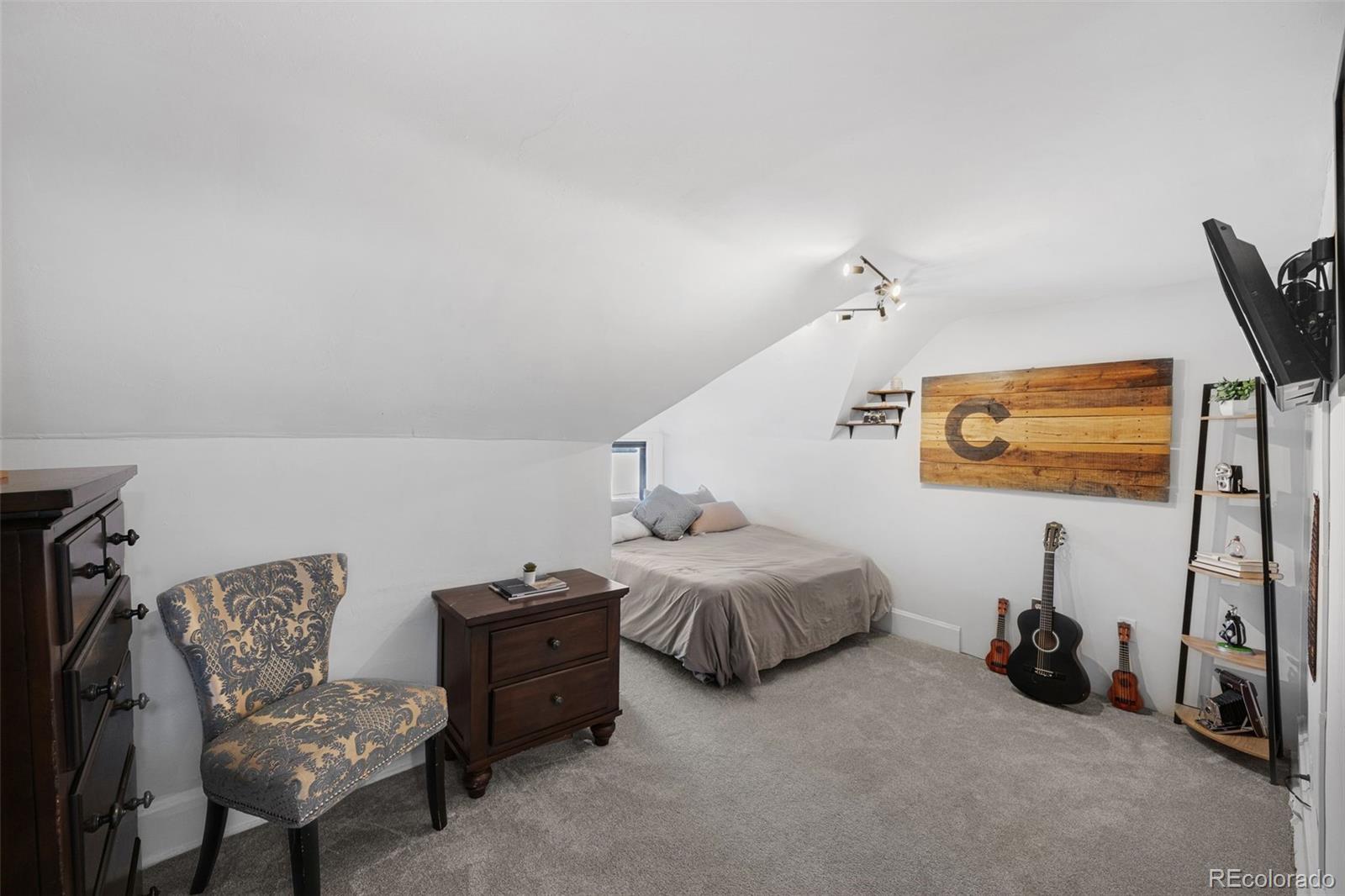MLS Image #25 for 1351 n franklin street,denver, Colorado