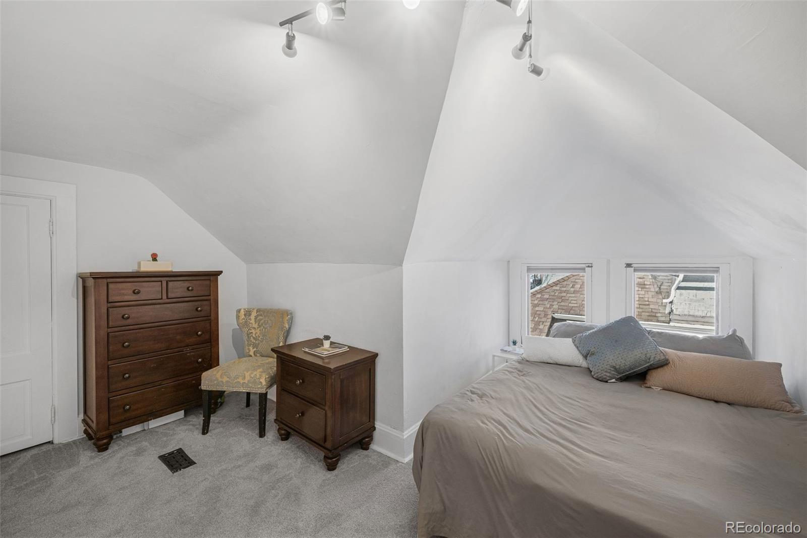 MLS Image #26 for 1351 n franklin street,denver, Colorado