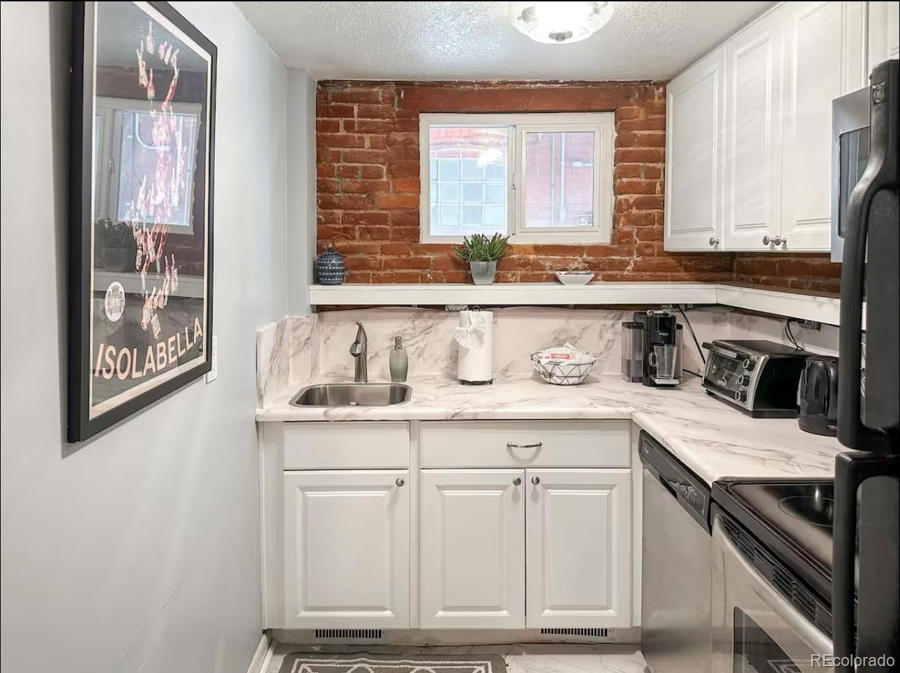 MLS Image #36 for 1351 n franklin street,denver, Colorado