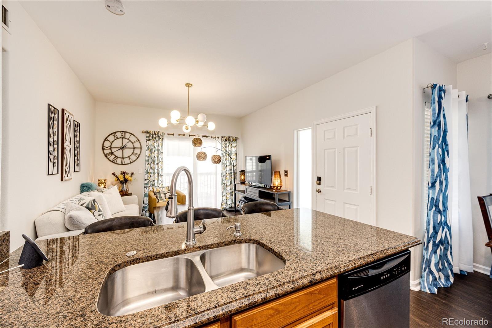 MLS Image #11 for 5439 s dover street,littleton, Colorado