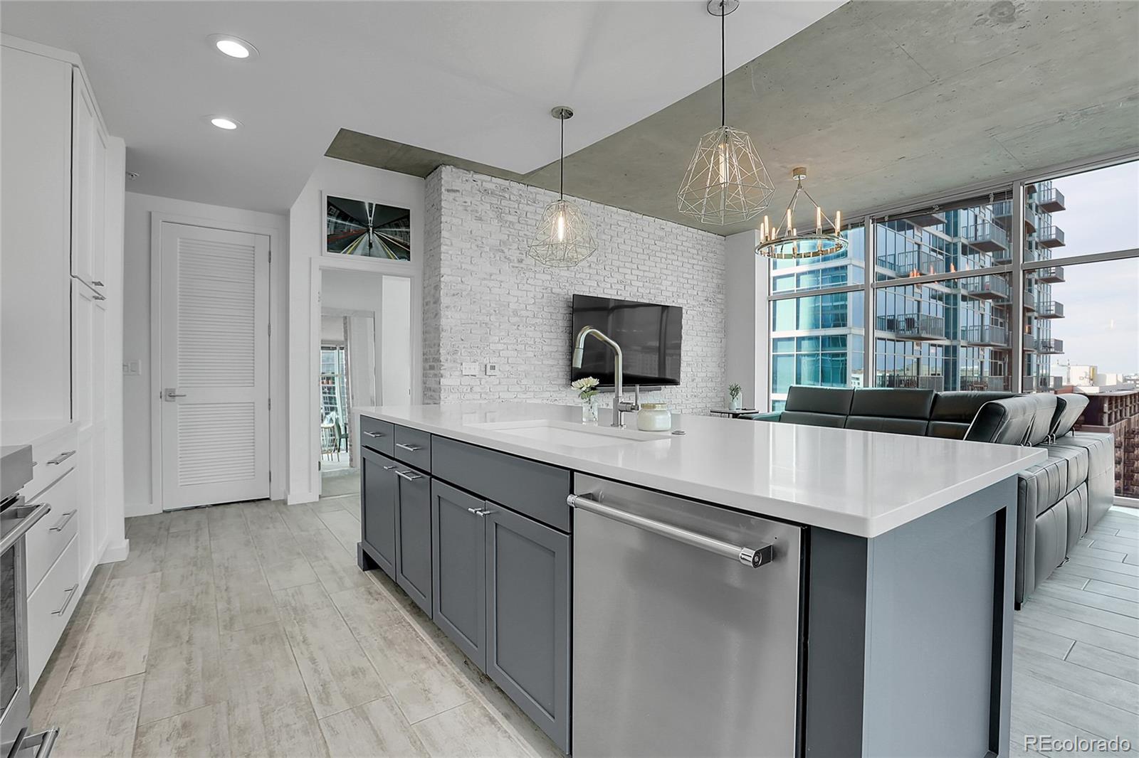 MLS Image #7 for 1700  bassett street 1301,denver, Colorado