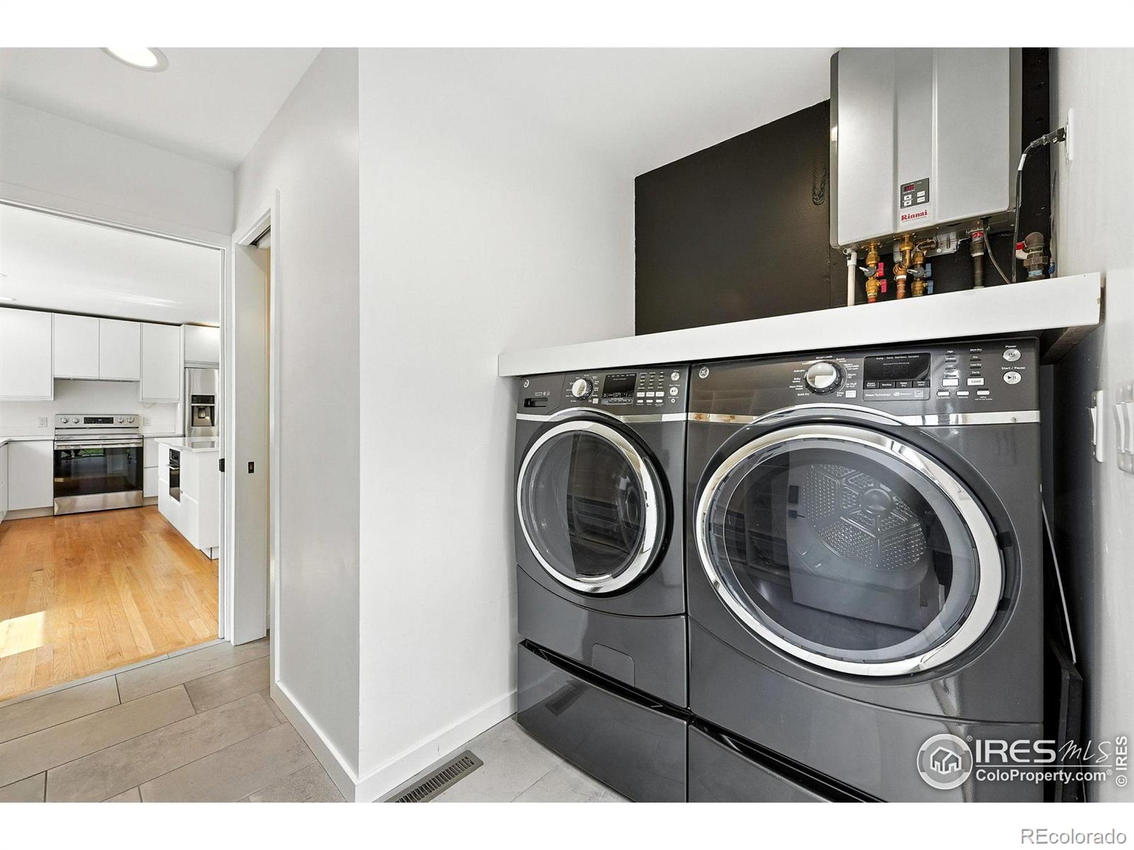 MLS Image #19 for 4545  martin drive,boulder, Colorado
