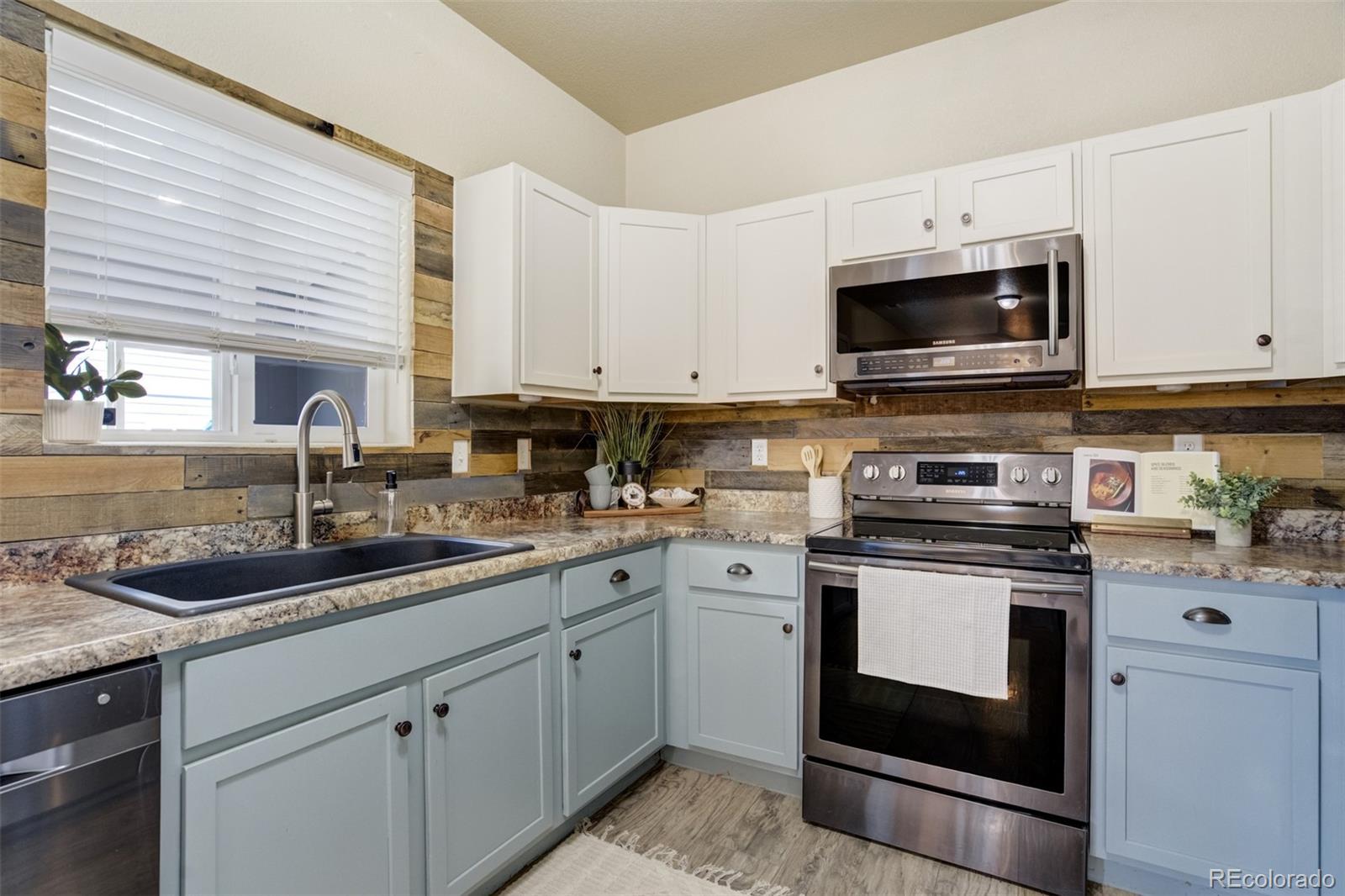 MLS Image #5 for 7923  wagonwood place,colorado springs, Colorado