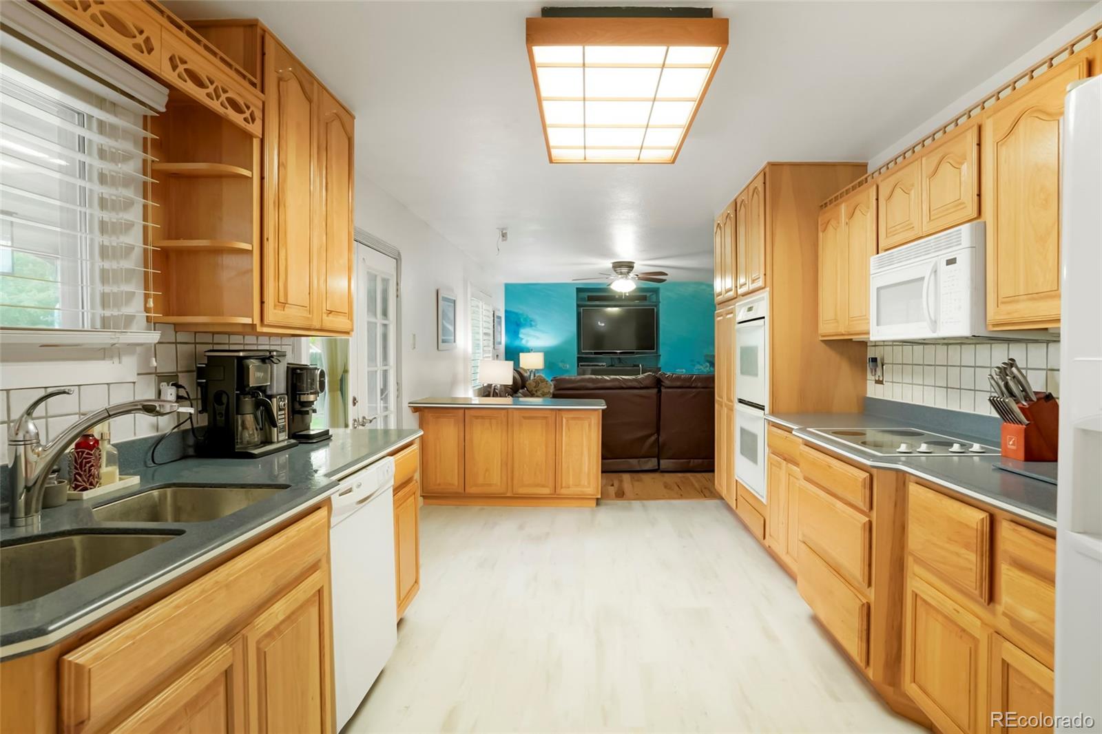 MLS Image #8 for 8595 s yarrow street,littleton, Colorado