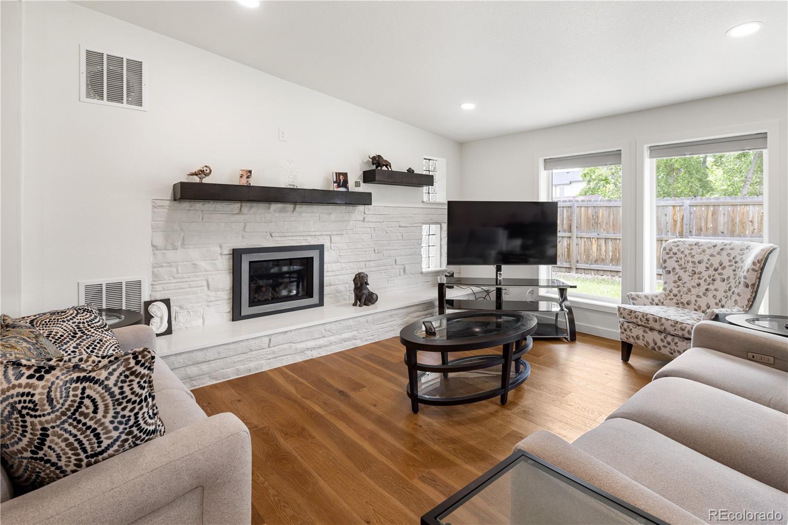 MLS Image #14 for 2175 s joliet street,aurora, Colorado
