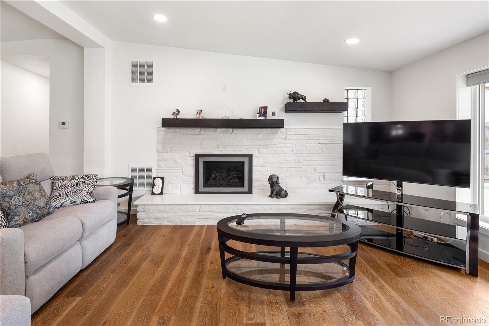 MLS Image #16 for 2175 s joliet street,aurora, Colorado
