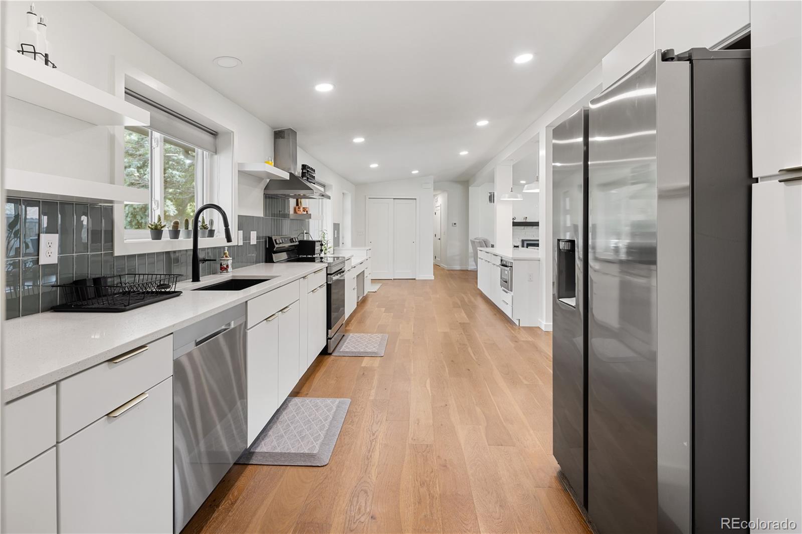 MLS Image #9 for 2175 s joliet street,aurora, Colorado