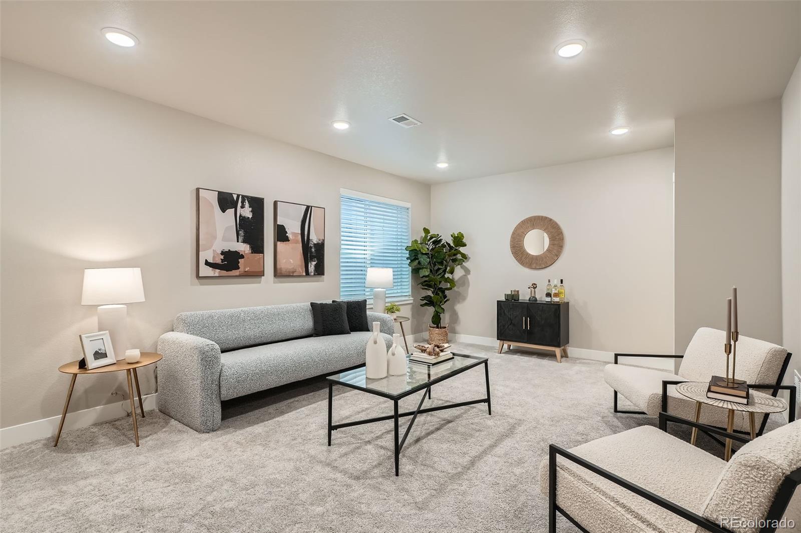 MLS Image #4 for 9769 e 62nd drive,denver, Colorado