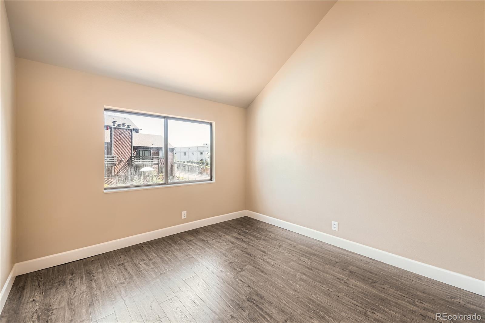 MLS Image #10 for 303 w lehow avenue,englewood, Colorado