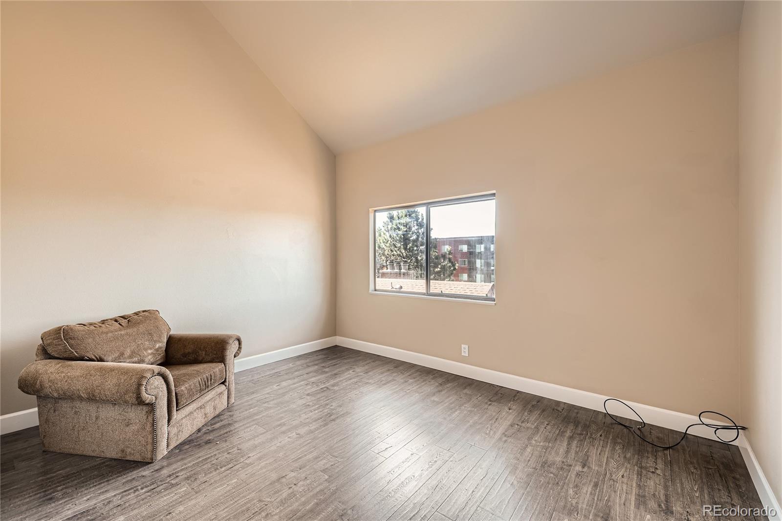 MLS Image #8 for 303 w lehow avenue,englewood, Colorado