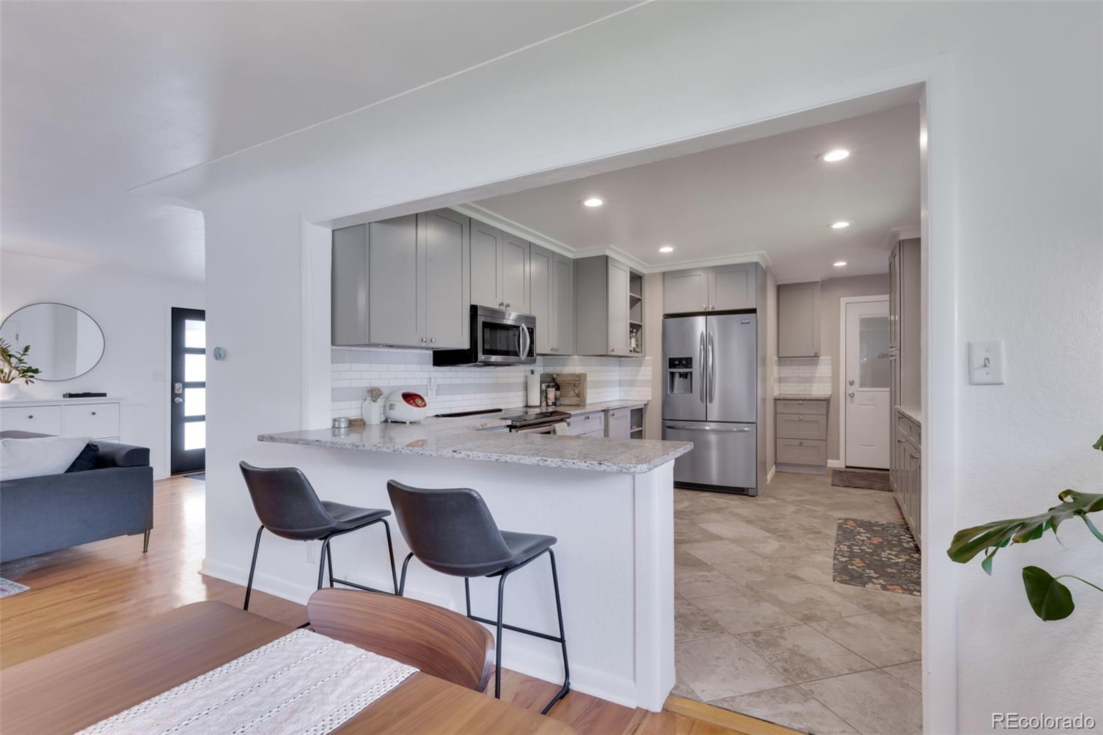 MLS Image #11 for 3049 s williams street,denver, Colorado