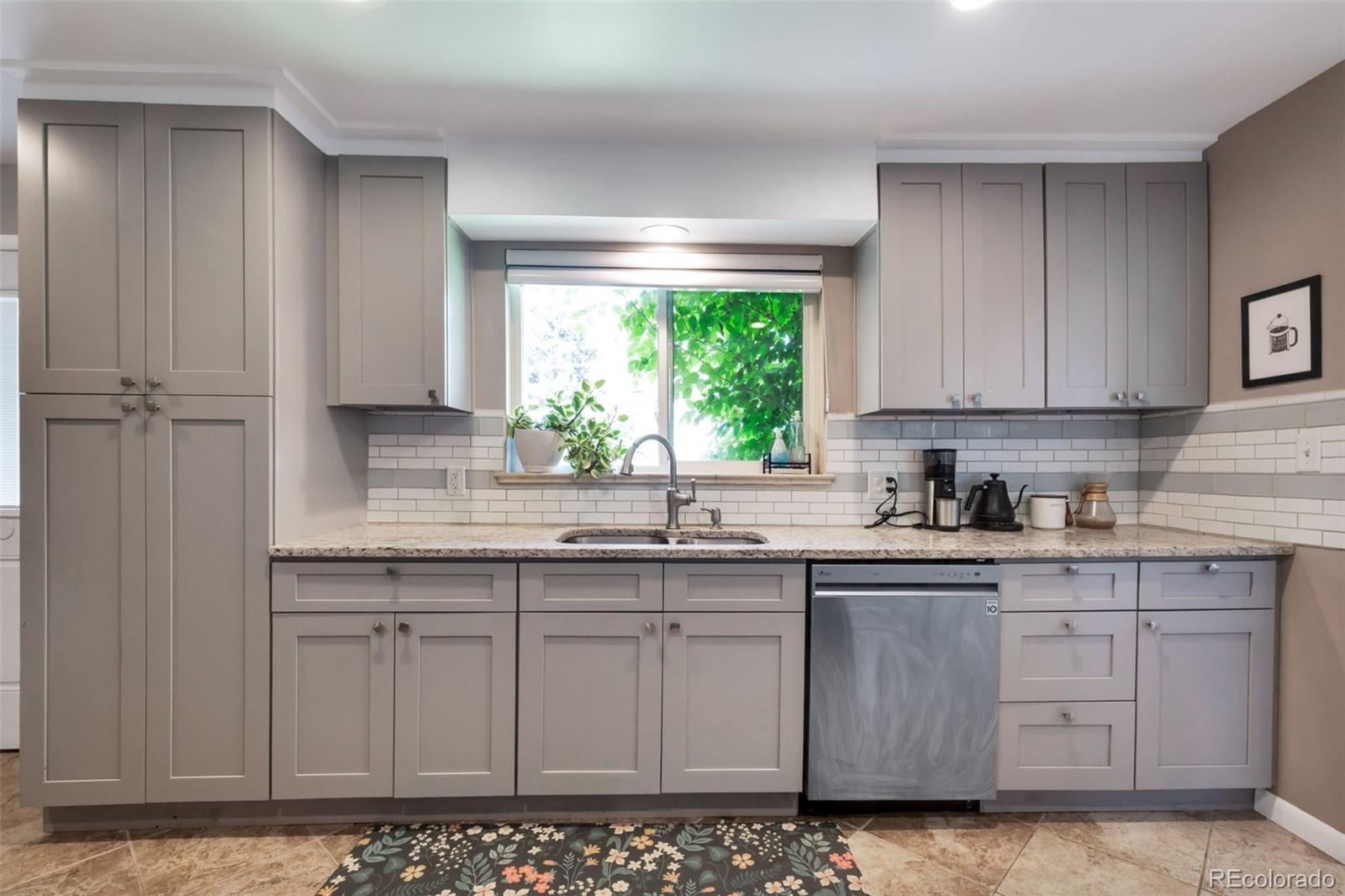 MLS Image #17 for 3049 s williams street,denver, Colorado