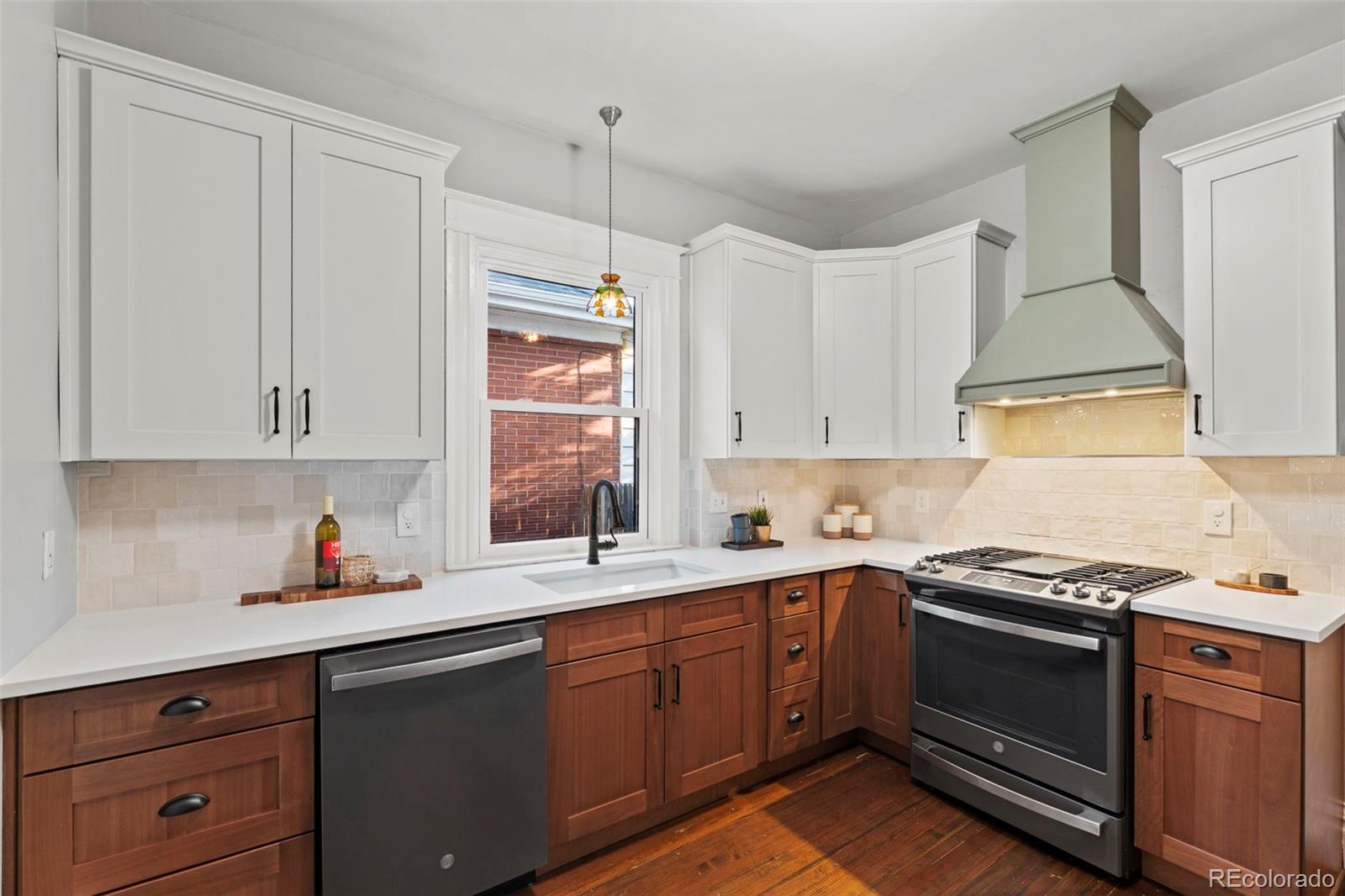 MLS Image #10 for 1031 s pennsylvania street,denver, Colorado