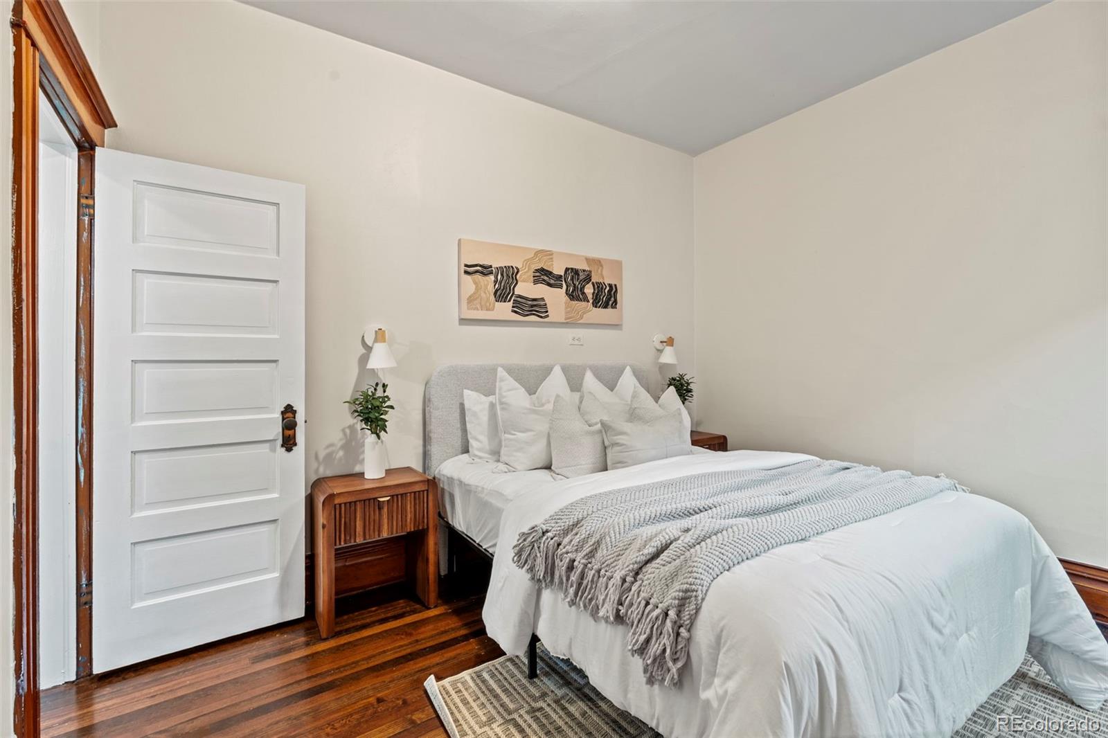 MLS Image #19 for 1031 s pennsylvania street,denver, Colorado