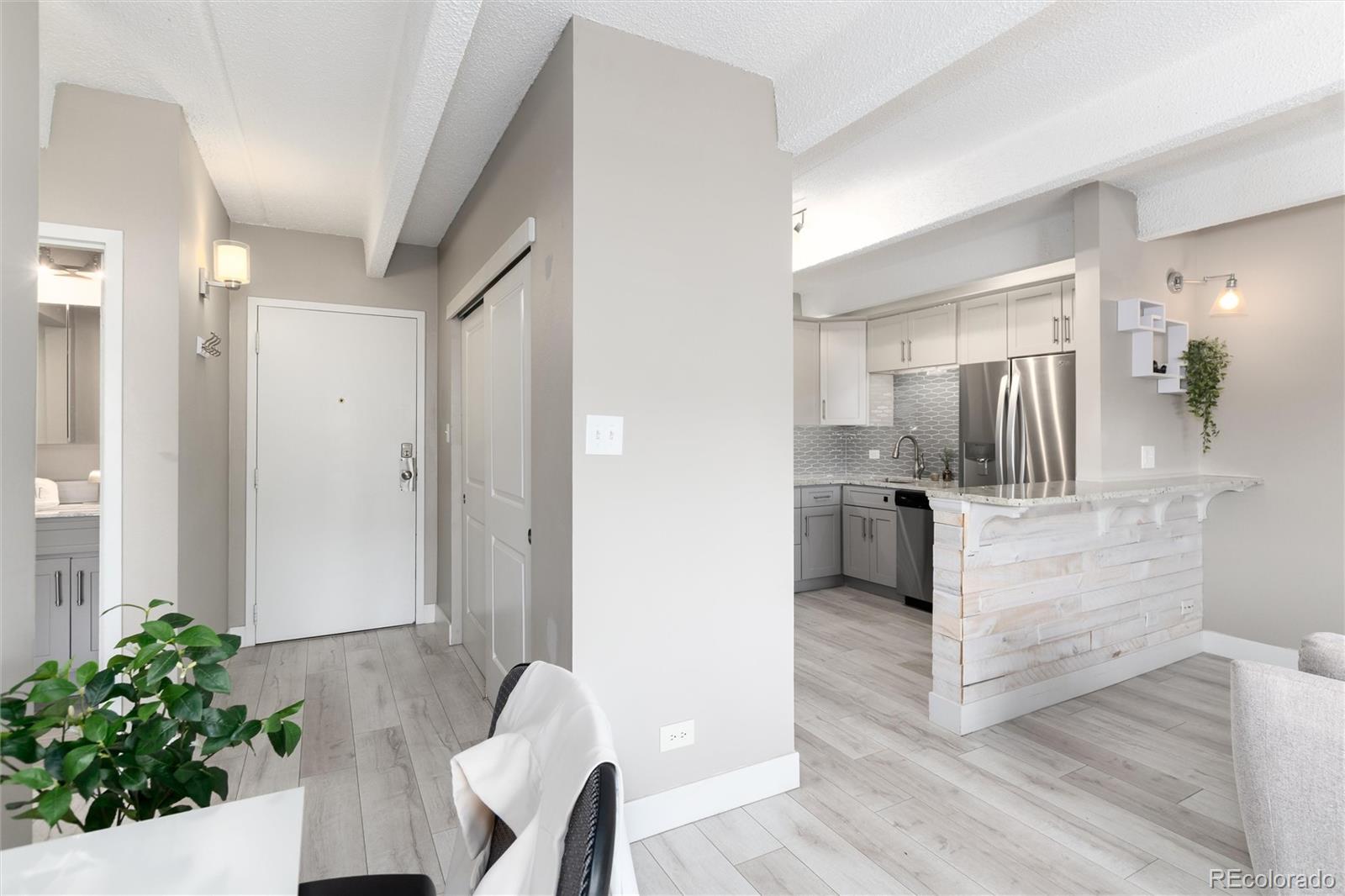 MLS Image #5 for 555 e 10th avenue,denver, Colorado