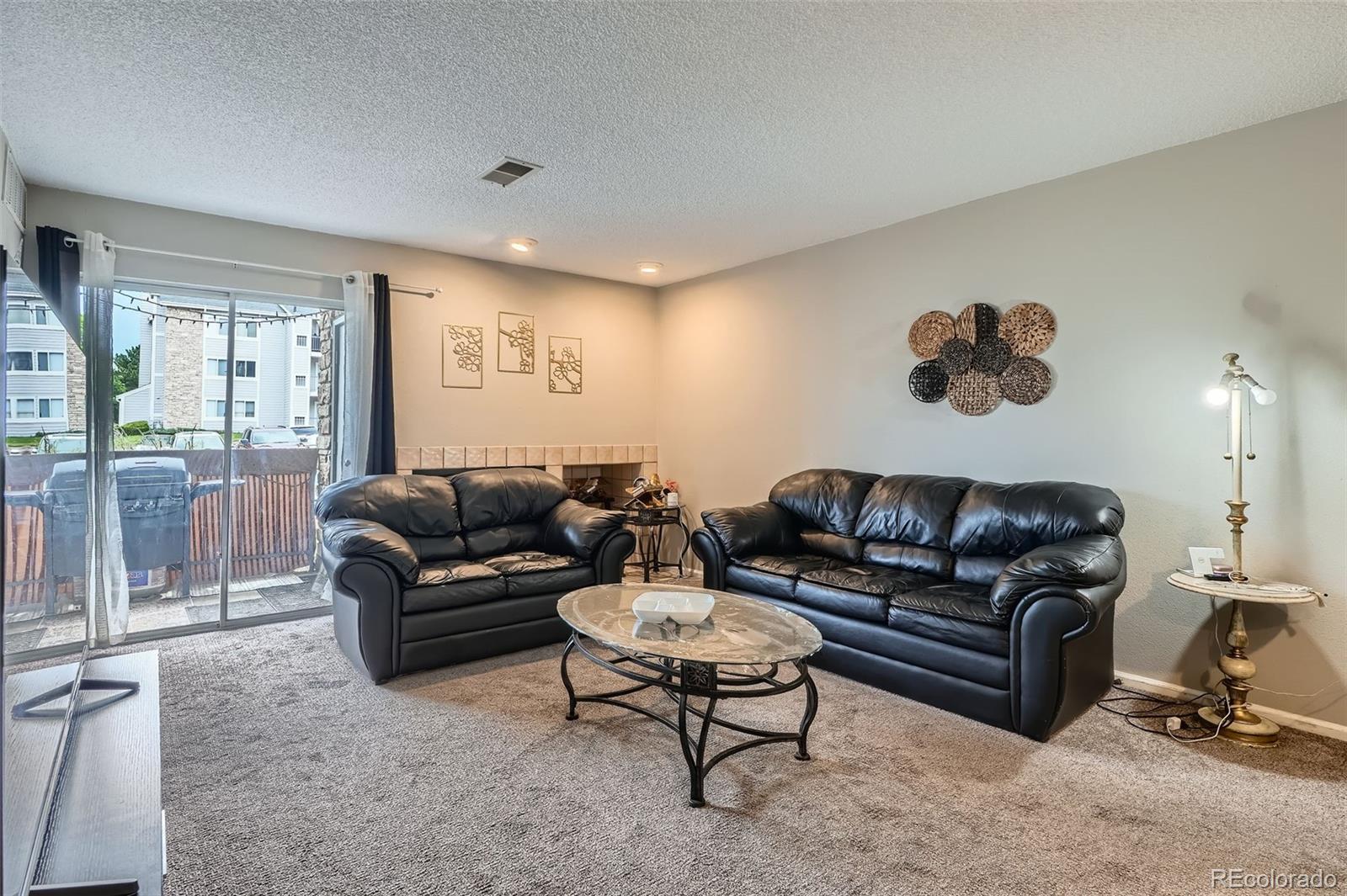 MLS Image #10 for 2575 s syracuse way,denver, Colorado