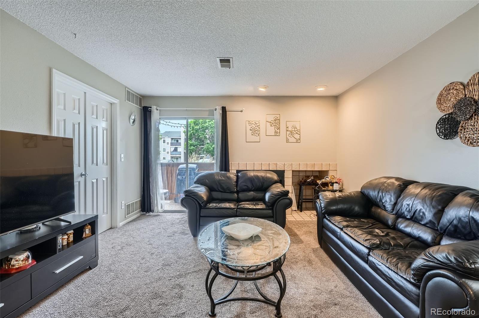 MLS Image #12 for 2575 s syracuse way,denver, Colorado