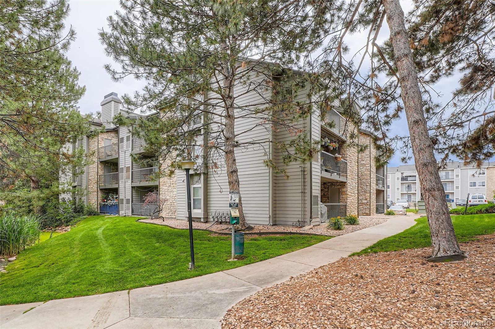 MLS Image #22 for 2575 s syracuse way,denver, Colorado