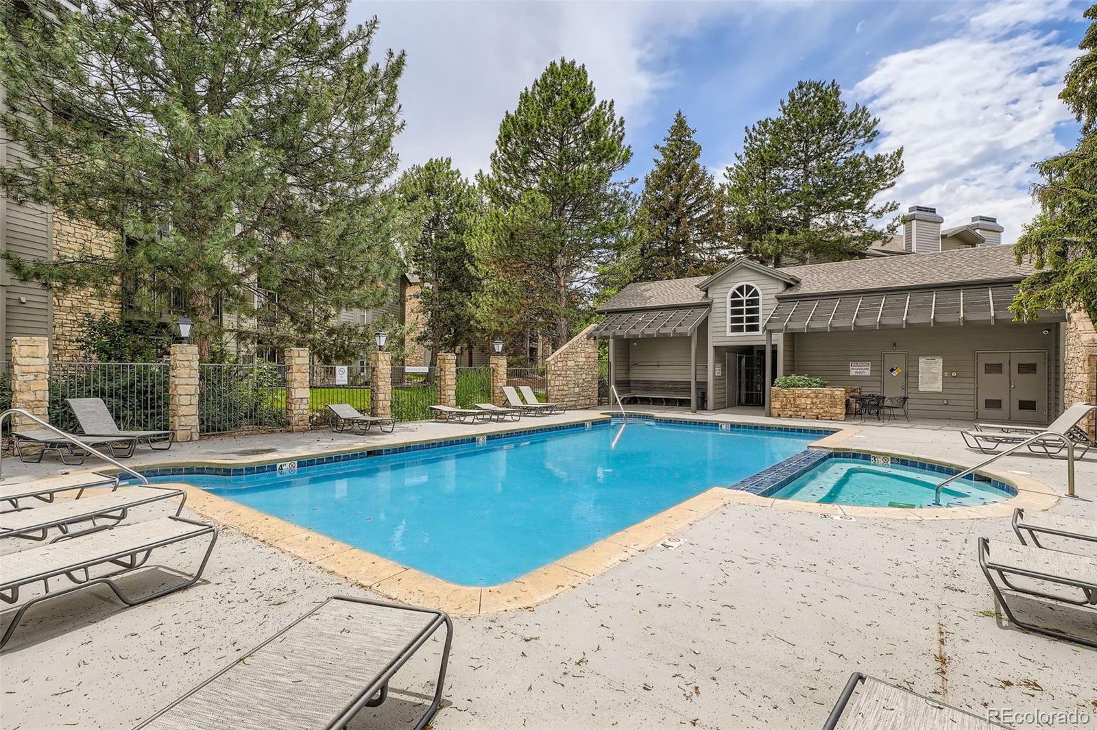 MLS Image #25 for 2575 s syracuse way,denver, Colorado