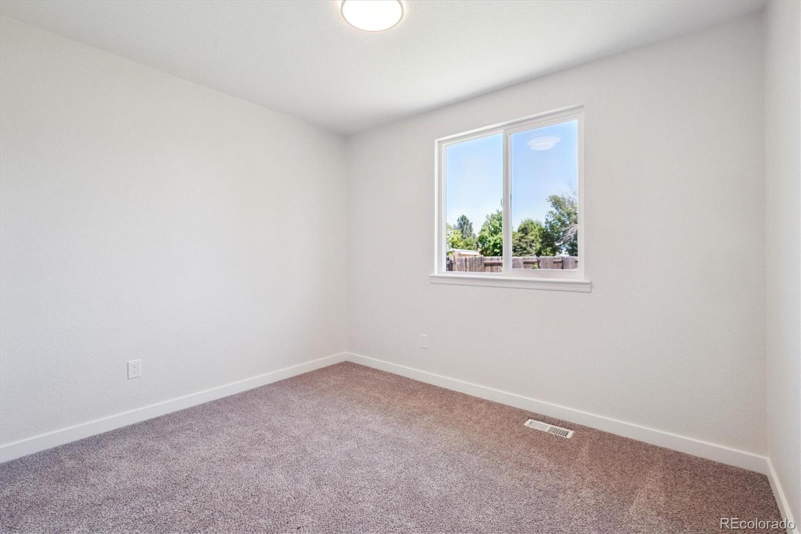 MLS Image #12 for 1718 s flanders way,aurora, Colorado
