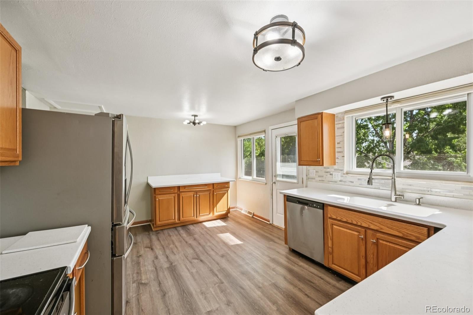 MLS Image #19 for 7862 w 84th court,arvada, Colorado