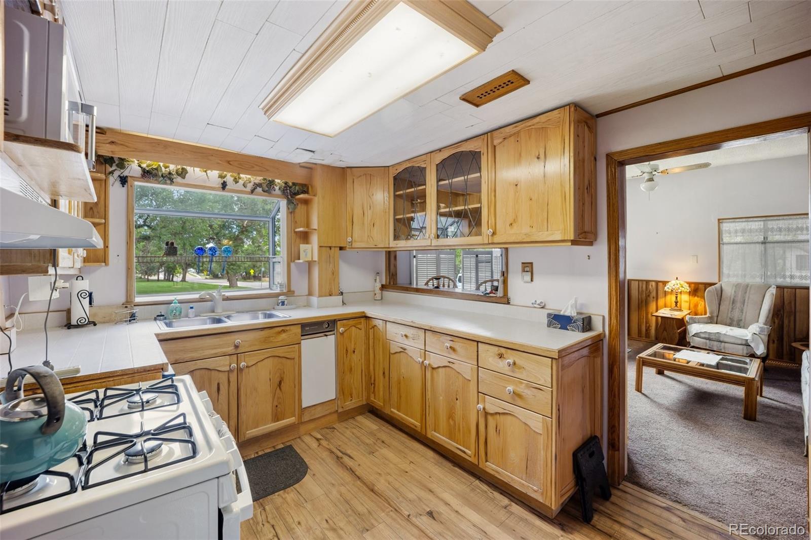 MLS Image #18 for 2402 w uintah street,colorado springs, Colorado