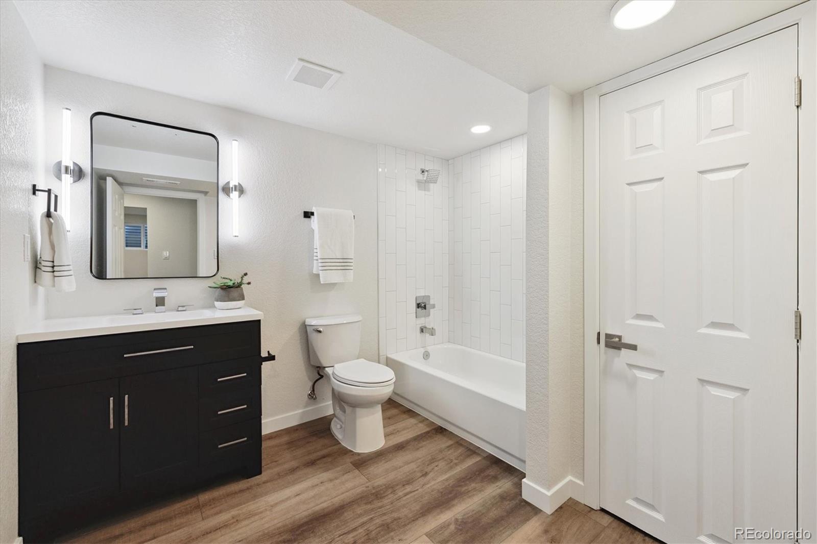 MLS Image #29 for 2931 s sidney court,denver, Colorado