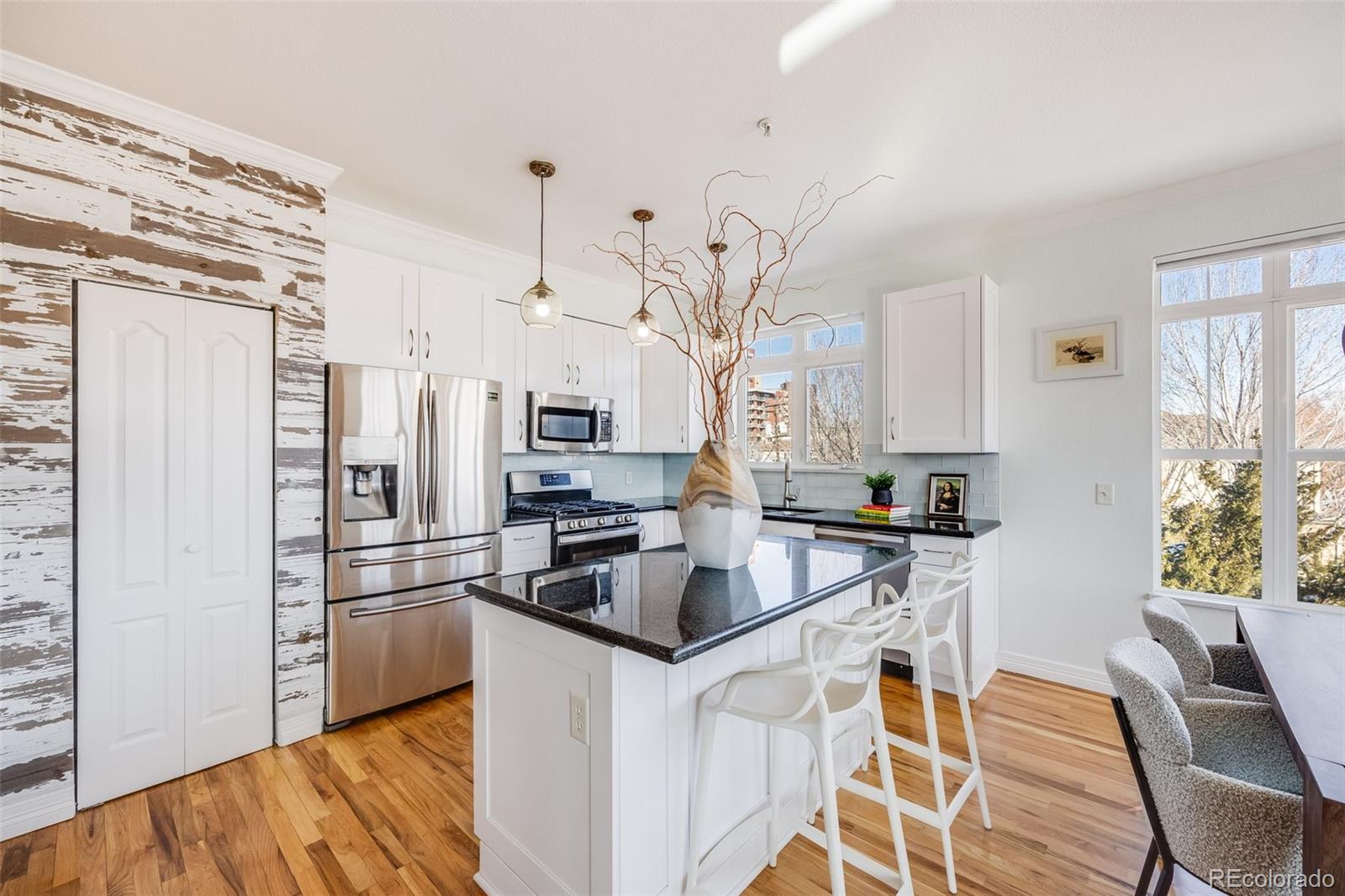 MLS Image #10 for 111 s monroe street,denver, Colorado