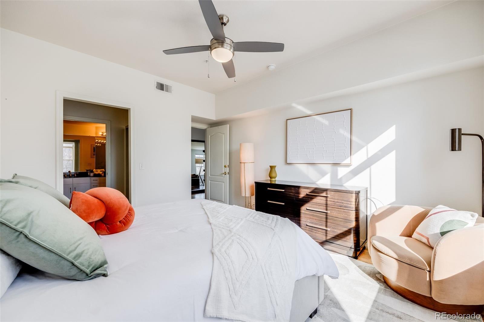MLS Image #18 for 111 s monroe street,denver, Colorado