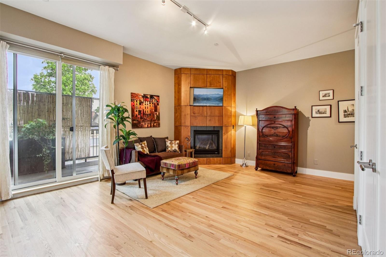 MLS Image #11 for 340 s lafayette street,denver, Colorado