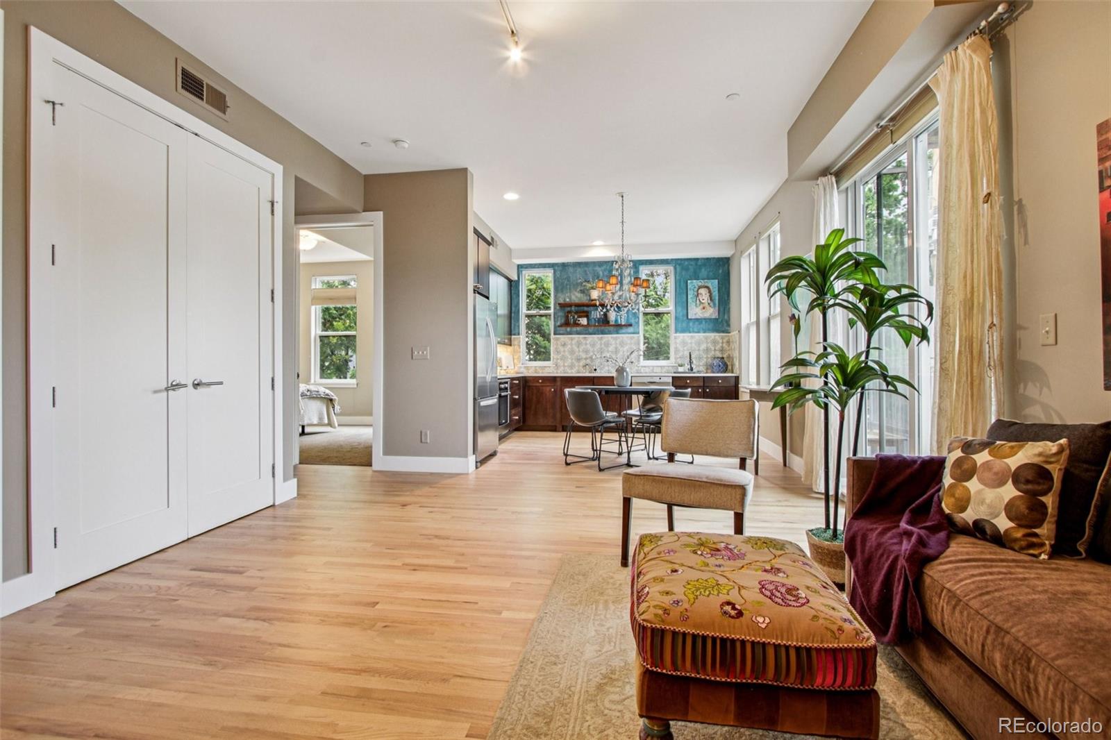 MLS Image #8 for 340 s lafayette street,denver, Colorado