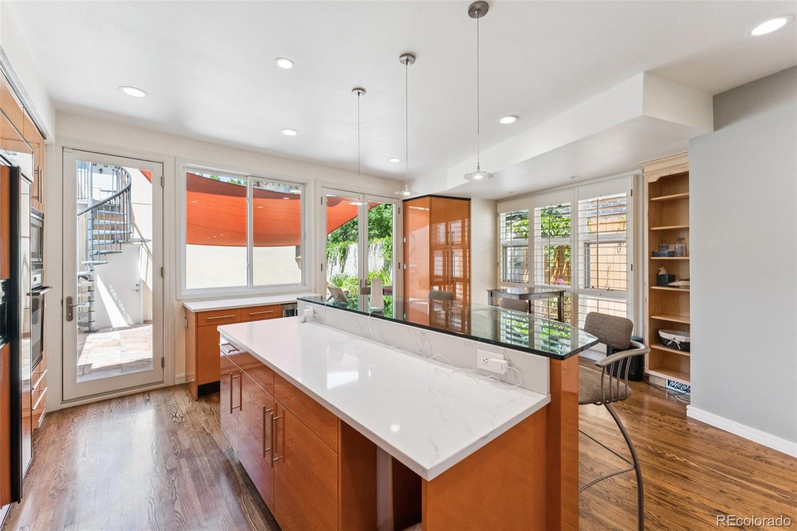 MLS Image #8 for 461  fillmore street,denver, Colorado