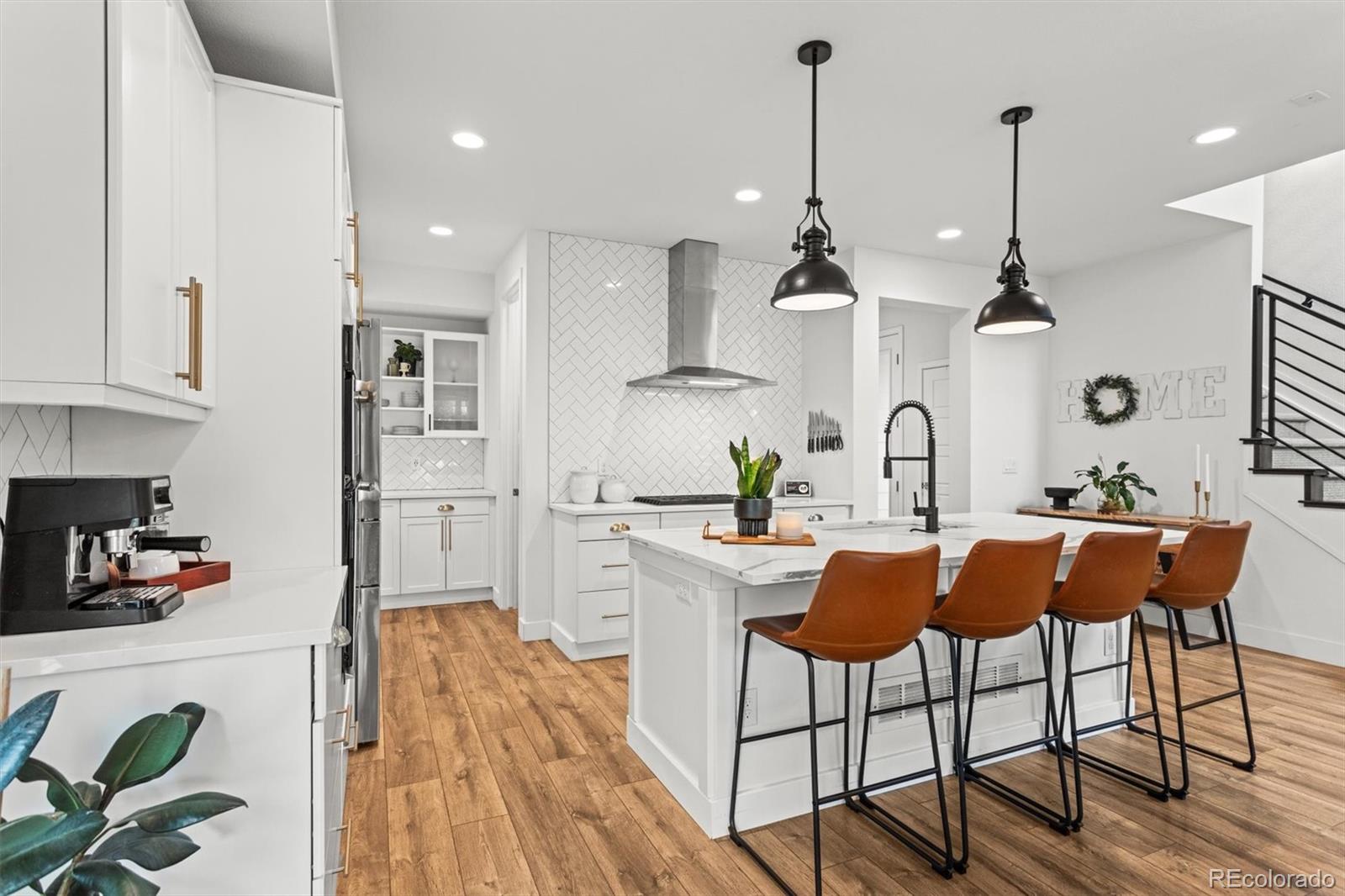MLS Image #10 for 9391 e 59th north place,denver, Colorado