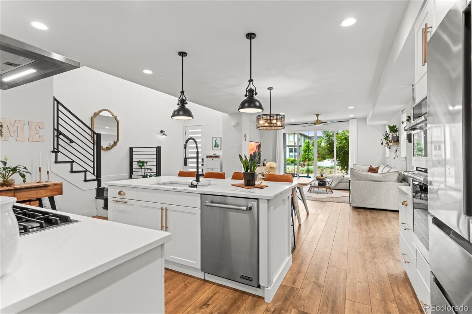 MLS Image #11 for 9391 e 59th north place,denver, Colorado