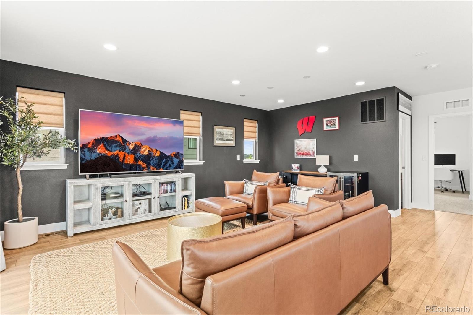 MLS Image #33 for 9391 e 59th north place,denver, Colorado