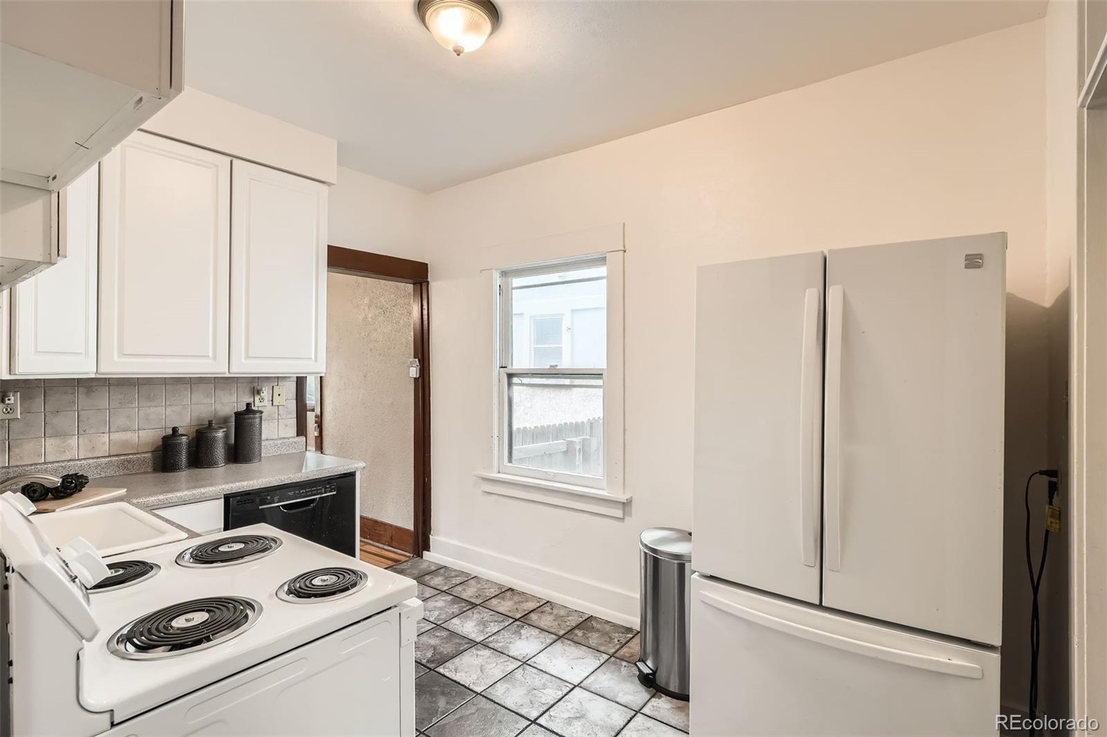 MLS Image #13 for 827 s sherman street,denver, Colorado