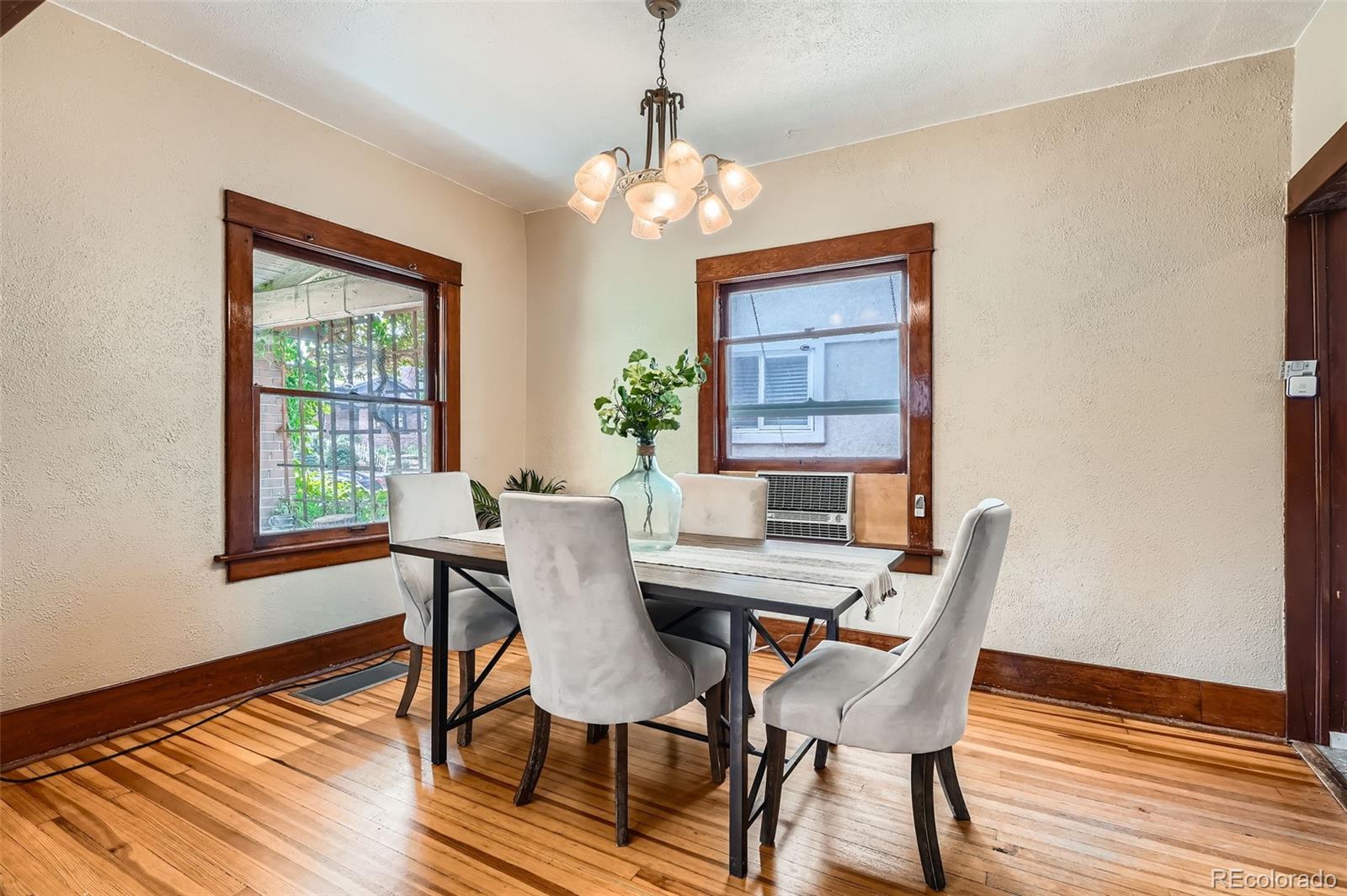 MLS Image #7 for 827 s sherman street,denver, Colorado