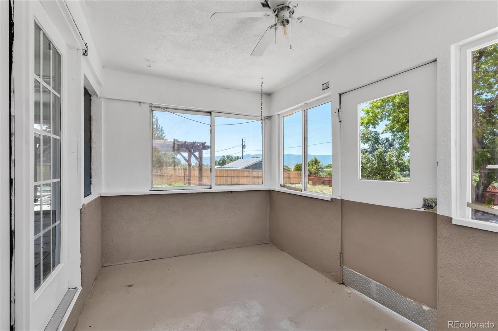 MLS Image #19 for 207  fremont street,penrose, Colorado