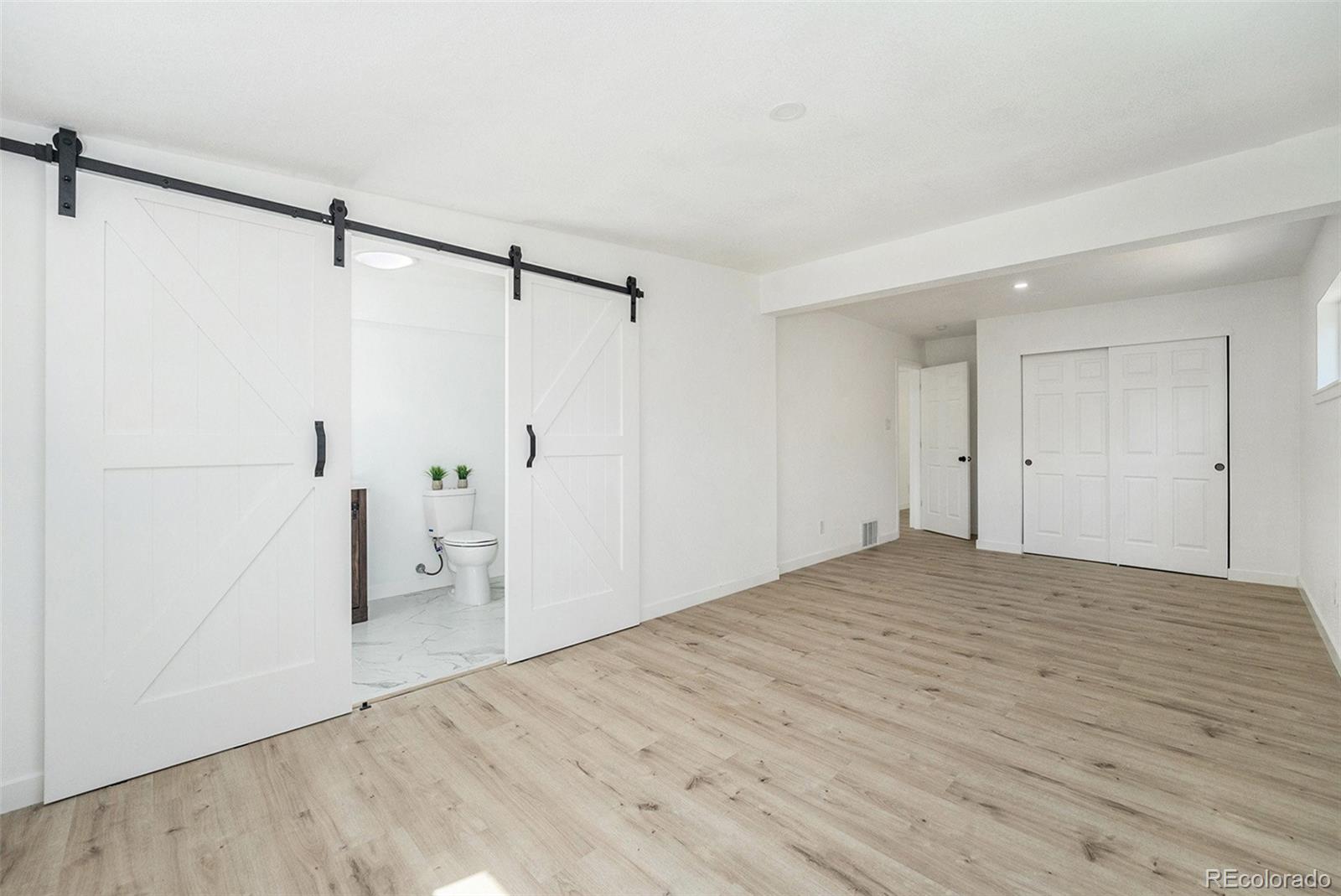 MLS Image #11 for 1420 s ivy way,denver, Colorado