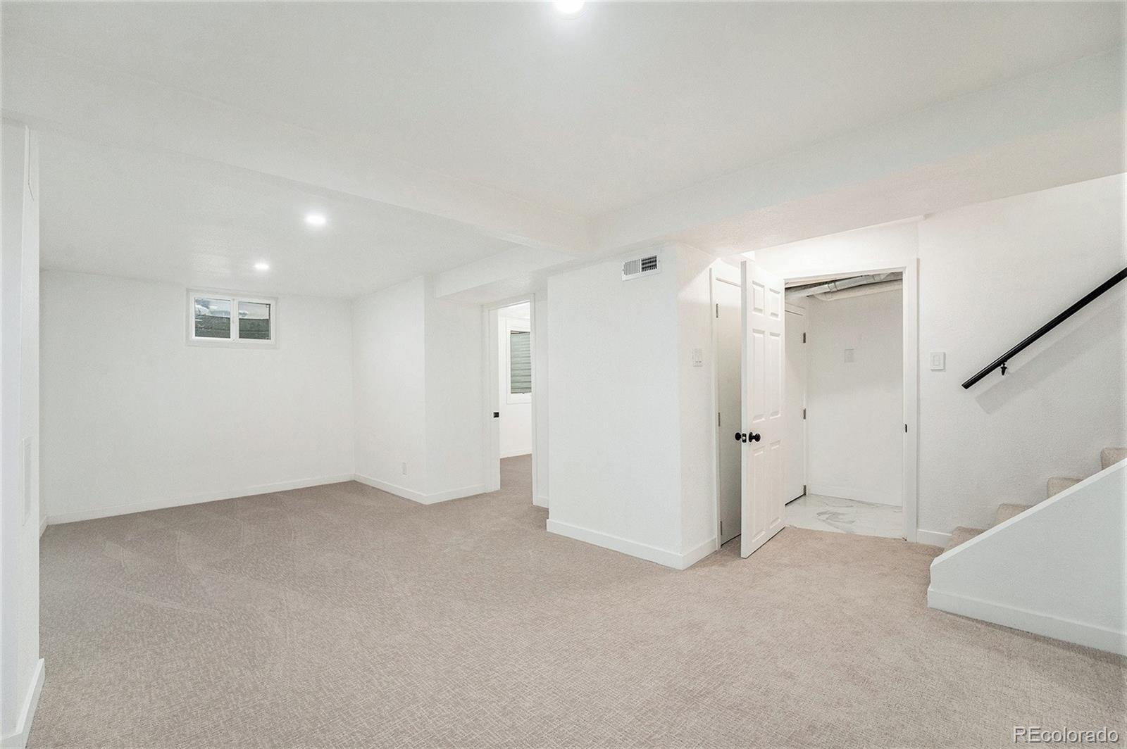 MLS Image #15 for 1420 s ivy way,denver, Colorado