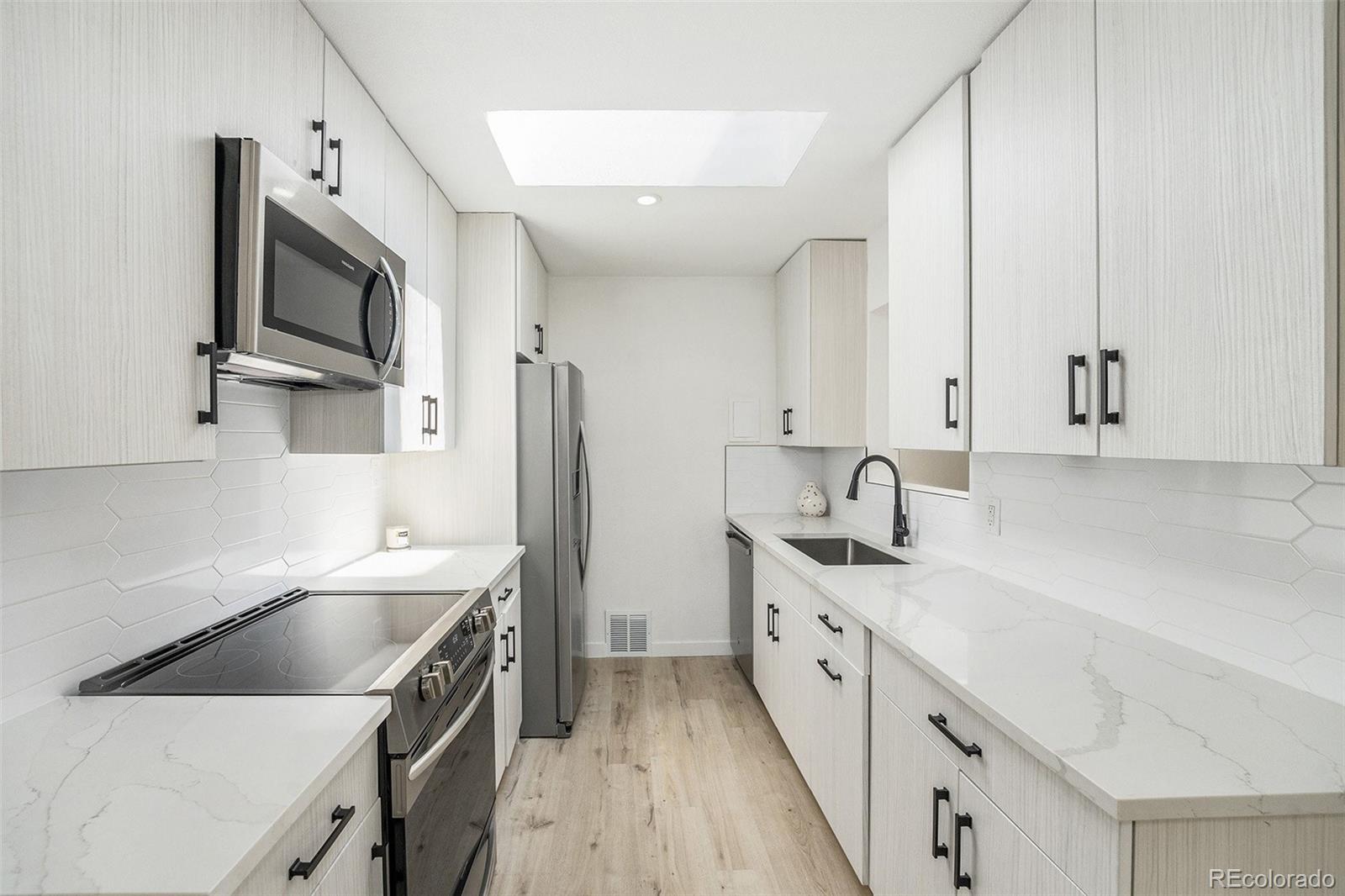 MLS Image #7 for 1420 s ivy way,denver, Colorado