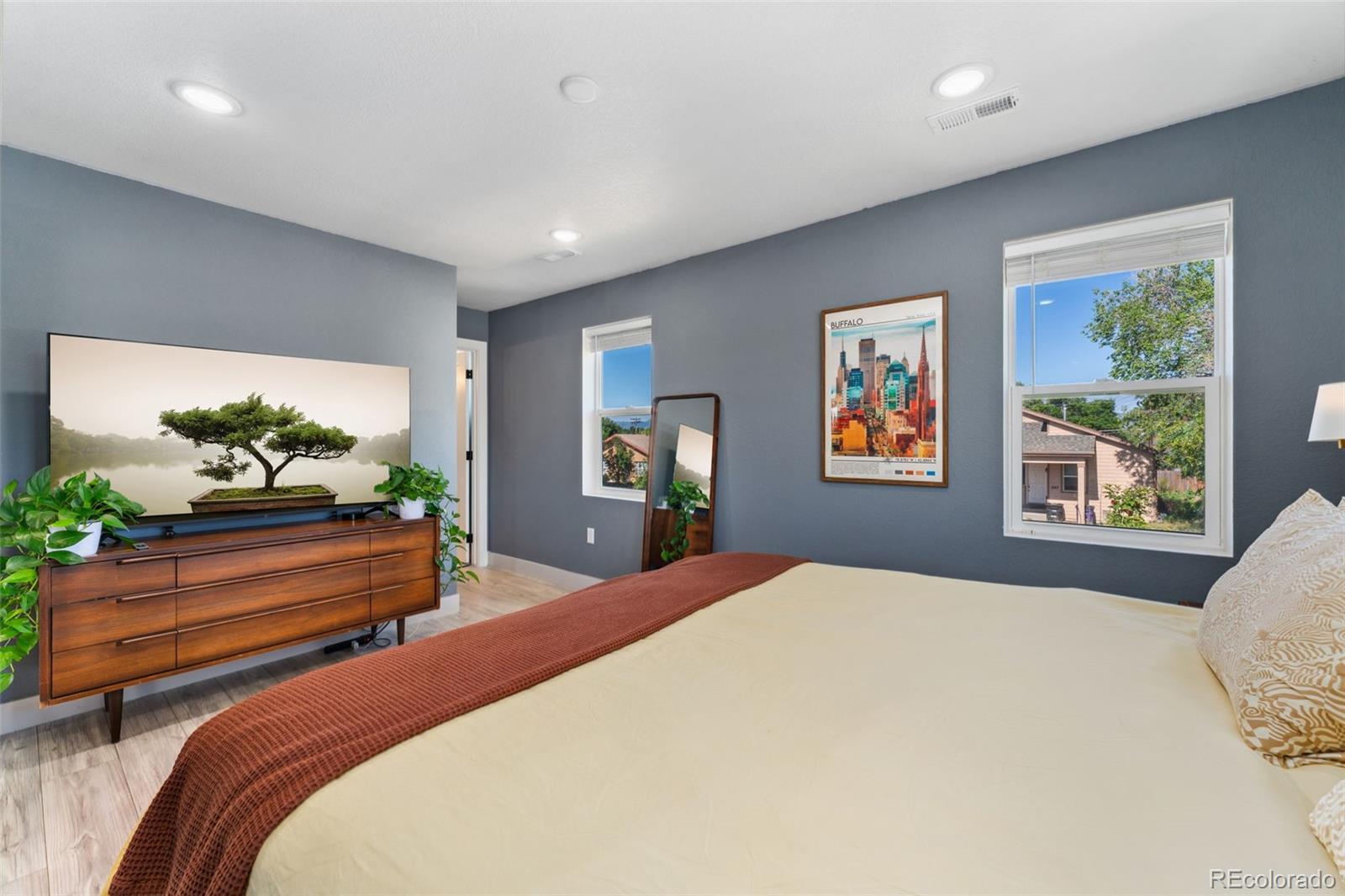 MLS Image #23 for 550 s raleigh street,denver, Colorado